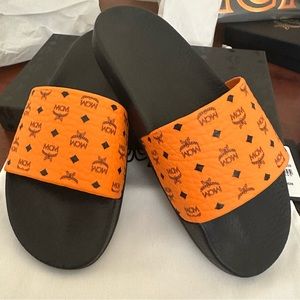 MCM Visetos Rubber Slides